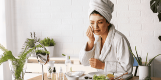 Skin Cycling mod aldringstegn: Den nænsomme rutine til moden hud (med dermaroller!)