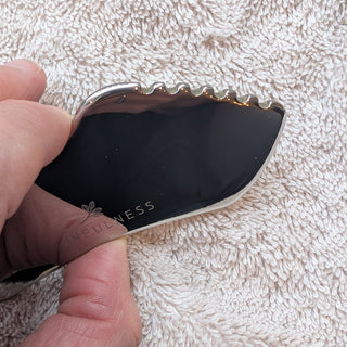 Gua Sha i stål - INTROPRIS Skinfulness 